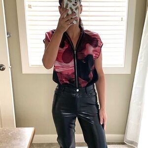 ⭐️ Pink & Red Patterned Sleeveless Blouse XS
